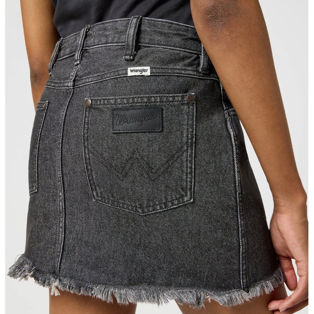 Wrangler Charcoal Frayed Denim Mini Skirt Size L Washed Denim